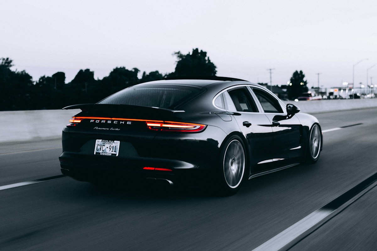 PORSCHE 911 Carrera illustrative photograph